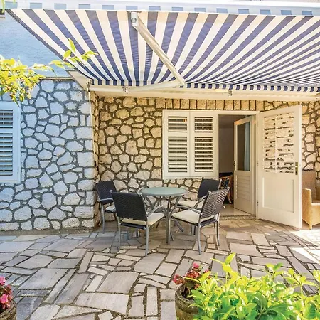 Apartmán 1 Bedroom Gorgeous In Selce