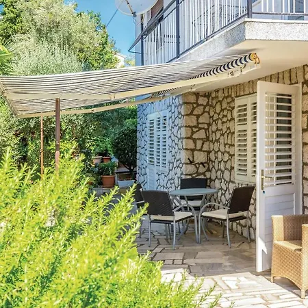 1 Bedroom Gorgeous In *