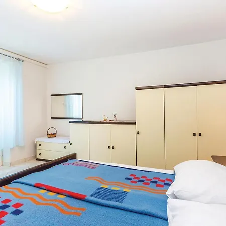 Apartmán 1 Bedroom Gorgeous In