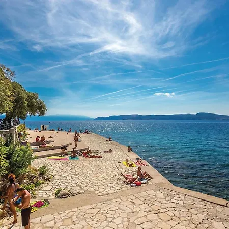 In With Kitchen Apartment