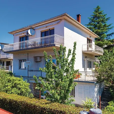 In With Kitchen Selce