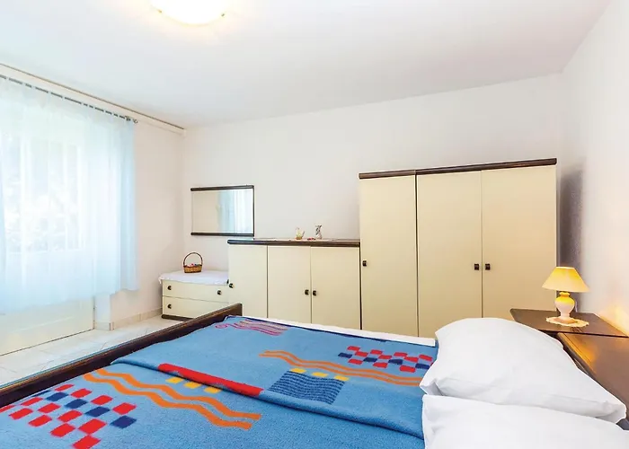 Apartmán In With Kitchen