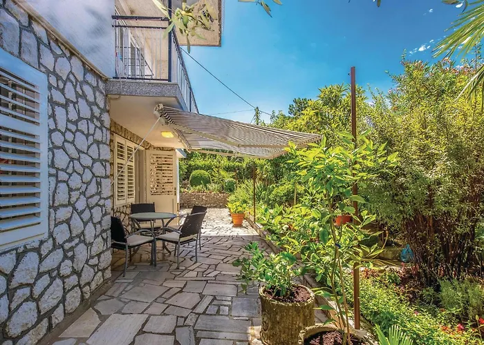 In With Kitchen Selce